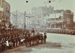 Tunel Blackwall: widowisko jako książę Walii, późniejszy król Edward VII i księżniczka Aleksandria uczestniczą w uroczystym otwarciu tunelu, 1897 autorstwa English Photographer