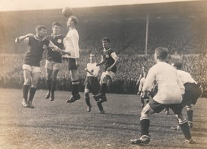 Bolton Wanderers vs. West Ham United, finał Pucharu Anglii, 28 kwietnia 1923 r. autorstwa English Photographer