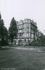 Brook House, Park Lane autorstwa English Photographer