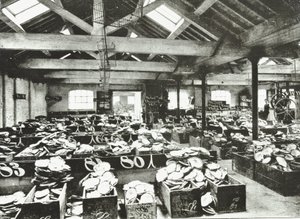 Bull Wharf, wnętrze magazynu Shell, Londyn, 1890 autorstwa English Photographer