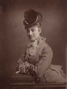 Camille Dubois autorstwa English Photographer