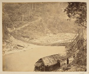 Trzcinowy most wiszący nad Teestą w kierunku Bhootan.  Widoki Darjeeling. 1870 autorstwa English Photographer