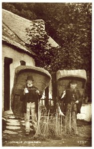 Rybacy z Coracle (zdjęcie czarno-białe) autorstwa English Photographer