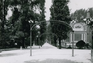 Ogrody Cremorne; Londyn: Centrum Walk autorstwa English Photographer