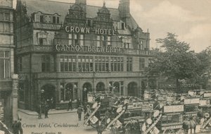 Crown Hotel, Cricklewood autorstwa English Photographer