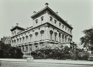 Dorchester House, Park Lane, Westminster LB, 1896 autorstwa English Photographer