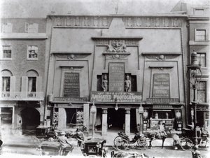Sala Egipska, Piccadilly 1895 autorstwa English Photographer