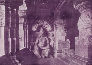 Figura Indry, jaskinie Ellora autorstwa English Photographer