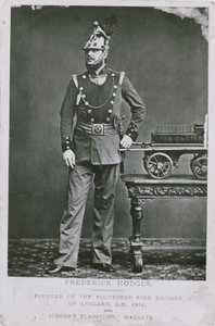 Frederick Hodges, założyciel Ochotniczej Straży Pożarnej Anglii autorstwa English Photographer