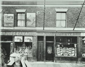 Zielony sklep spożywczy, 5 Albert Road 97,0 ALB, 1899 autorstwa English Photographer