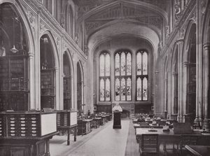 Biblioteka Guildhall, z popiersiem Chaucer autorstwa English Photographer