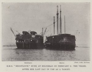 HMS Resistance, zatopiony w Holyhead 9 lutego, statek po ostatnim dniu użycia jako cel autorstwa English Photographer