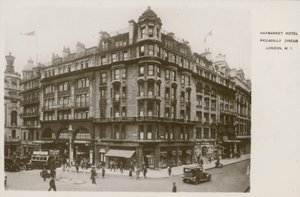 Haymarket Hotel, Piccadilly Circus, Londyn autorstwa English Photographer