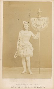 Helen Howard autorstwa English Photographer