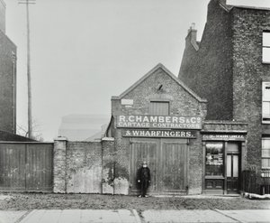 High Street, North Woolwich; później Pier Road, 1899 autorstwa English Photographer