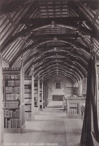 Biblioteka wewnętrzna St Johns College autorstwa English Photographer