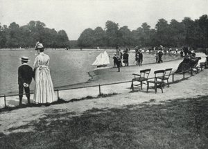 Kensington Gardens, Okrągły Staw (zdjęcie czarno-białe) autorstwa English Photographer