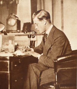 Król Edward VIII przy swoim biurku w St. James