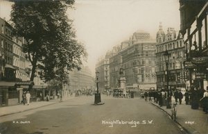 Knightsbridge, Londyn autorstwa English Photographer