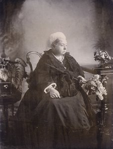 Ostatnie zdjęcie zrobione królowej Wiktorii w Balmoral autorstwa English Photographer