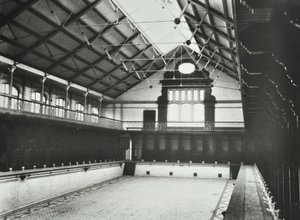 Laurie Grove Bath: pierwsza publiczna łaźnia w Deptford, łaźnia pierwszej klasy, 1898 autorstwa English Photographer
