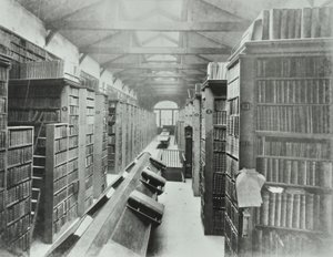 Biblioteka, Sion College, Victoria Embankment, City of London, 1885 autorstwa English Photographer