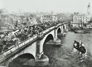 London Bridge: ruch konny na moście, 1895 autorstwa English Photographer