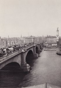 Londyn: London Bridge (zdjęcie czarno-białe) autorstwa English Photographer