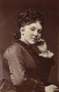 Marie Rose-Perkins autorstwa English Photographer
