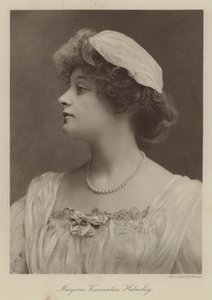 Marjorie wicehrabina Helmsley (zdjęcie czarno-białe) autorstwa English Photographer