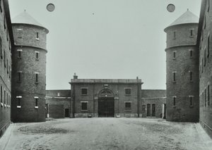 Więzienie Millbank: dół, główny korytarz, 1885 autorstwa English Photographer