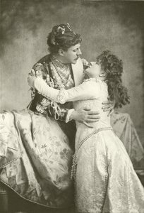 Pan Clyffe i panna Lingard jako Romeo i Julia (wklęsłodruk) autorstwa English Photographer