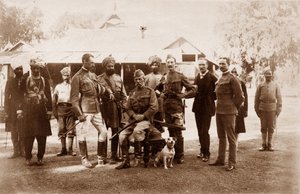 Narrain Sing, Hassan Ali, Major Hamilton D. Taylor, Ram Singh, Mohamad Khan, HSR Sir Fred, pułkownik P. Carew, c.1886 autorstwa English Photographer