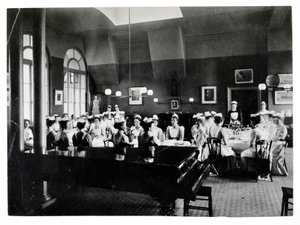 Jadalnia Nightingale Home, szpital St. Thomass autorstwa English Photographer