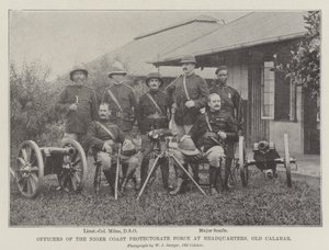 Oficerowie Sił Protektoratu Wybrzeża Nigru w kwaterze głównej, Old Calabar autorstwa English Photographer