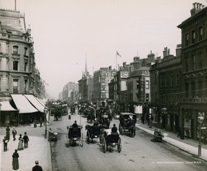 Oxford Street, Londyn, patrząc na wschód autorstwa English Photographer
