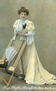 Phyllis Broughton, angielska aktorka teatralna (zdjęcie kolorowe) autorstwa English Photographer
