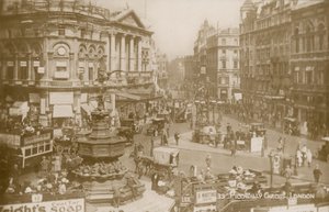 Piccadilly Circus autorstwa English Photographer