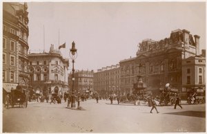 Piccadilly Circus, Londyn autorstwa English Photographer
