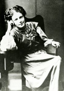 Portret Mary Eleanor Gawthorpe, ok. 1909 autorstwa English Photographer