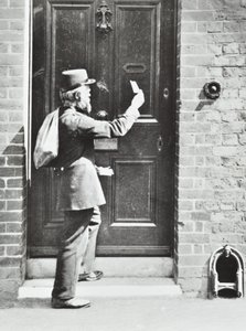Listonosz w King William Walk, Greenwich, 1885 autorstwa English Photographer