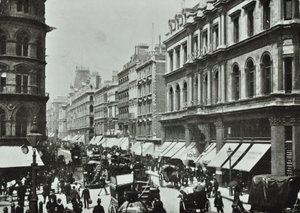 Drób, patrząc na zachód do Cheapside, City of London, 1890 autorstwa English Photographer
