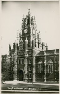Royal Holloway College, Londyn autorstwa English Photographer