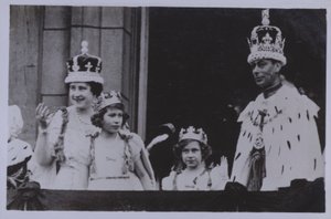 Rodzina królewska, po koronacji króla Jerzego VI (zdjęcie czarno-białe) autorstwa English Photographer