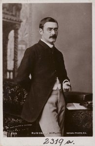 Rudyard Kipling (1865-1936), angielski autor opowiadań, poeta i powieściopisarz autorstwa English Photographer