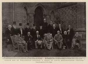Dzień przemówienia w Wellington College, grupie królewskich wybitnych gości autorstwa English Photographer