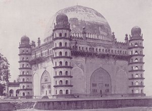 Grobowiec sułtana Mahometa, Bijapur autorstwa English Photographer