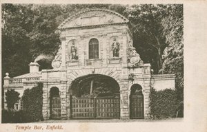 Temple Bar, Enfield autorstwa English Photographer
