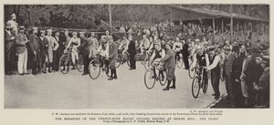 Pobicie rekordu dwudziestu czterech godzin jazdy na rowerze w Herne Hill, Start autorstwa English Photographer