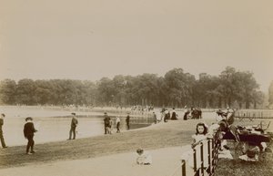 Serpentine, Hyde Park, Londyn autorstwa English Photographer